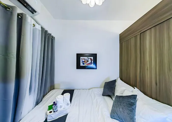 Citispace 1br Condotel At Fame Residences #fm09a * Manila