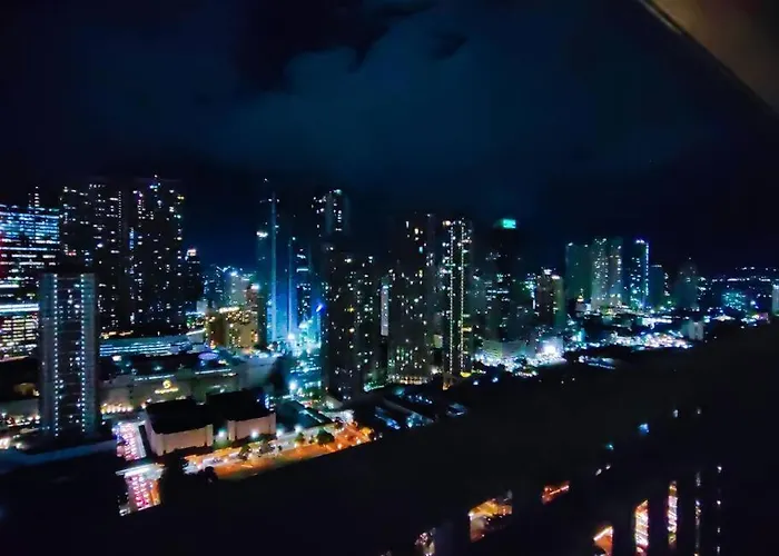 Citispace 1br Condotel At Fame Residences #fm09a * Manila
