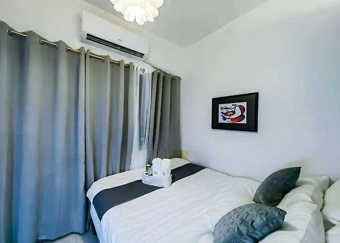 Citispace 1br Condotel At Fame Residences #fm09a * Manila